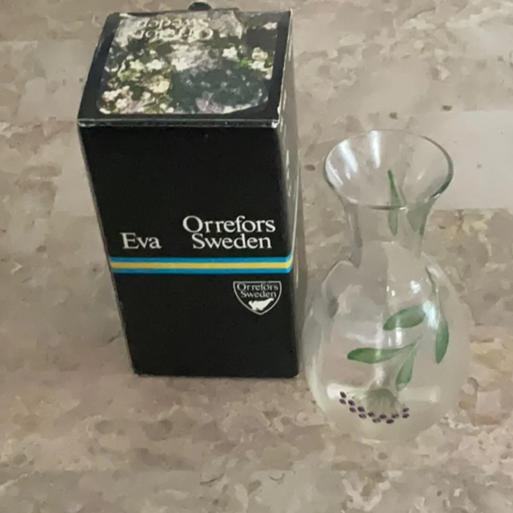 ORREFORS Eva Englund 5” Vase